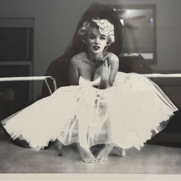 MARILYN MONROE BALLERINA MILTON H. GREENE PHOTOPORTFOLIO 1986 Beautifully Framed - Picture 3 of 5